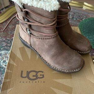 UGG New In Box Brown Leather & Shearling Boots